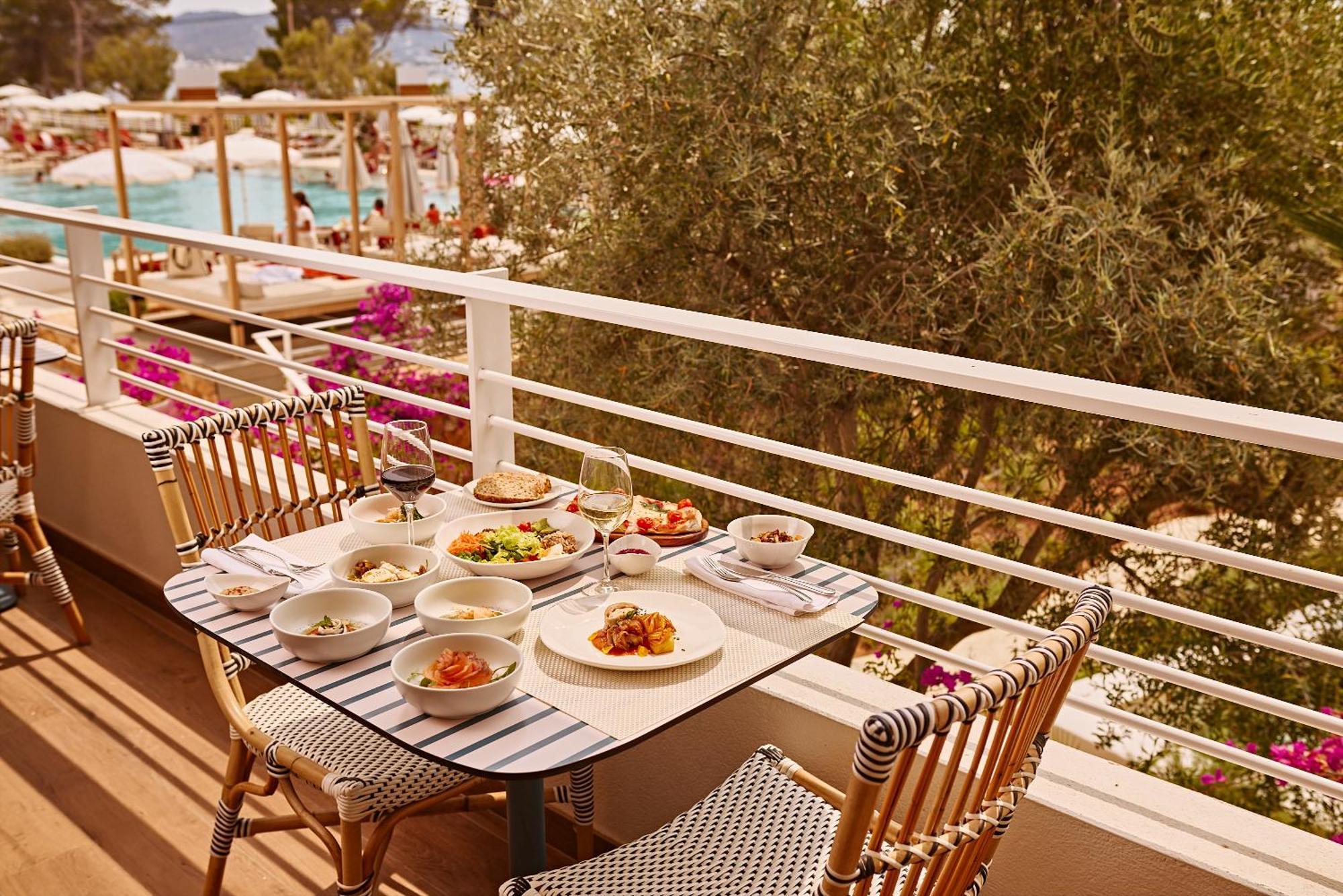 Fiesta Hotel Cala Gració- Все включено Сан-Антонио-Абад Экстерьер фото